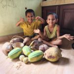 kids collect fruits in srilanka house